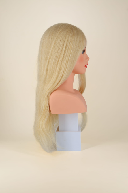 ANASTASIA - Updos & Hair Colouring
