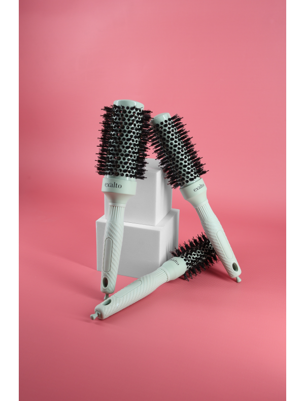 Brosse thermique pour brushing sur cheveux épais ou bouclés